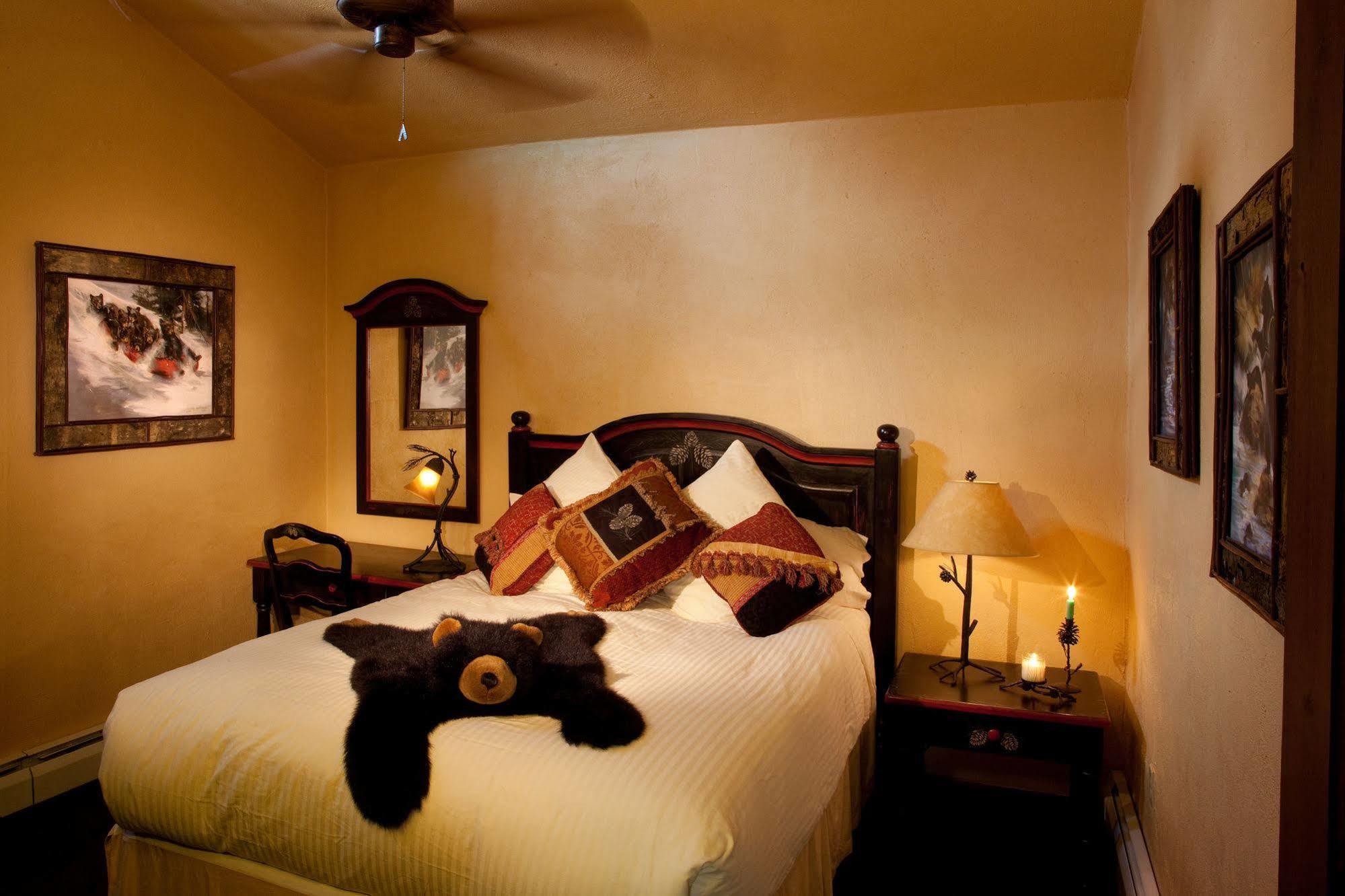Alpine Village Hotel Taos Ski Valley
