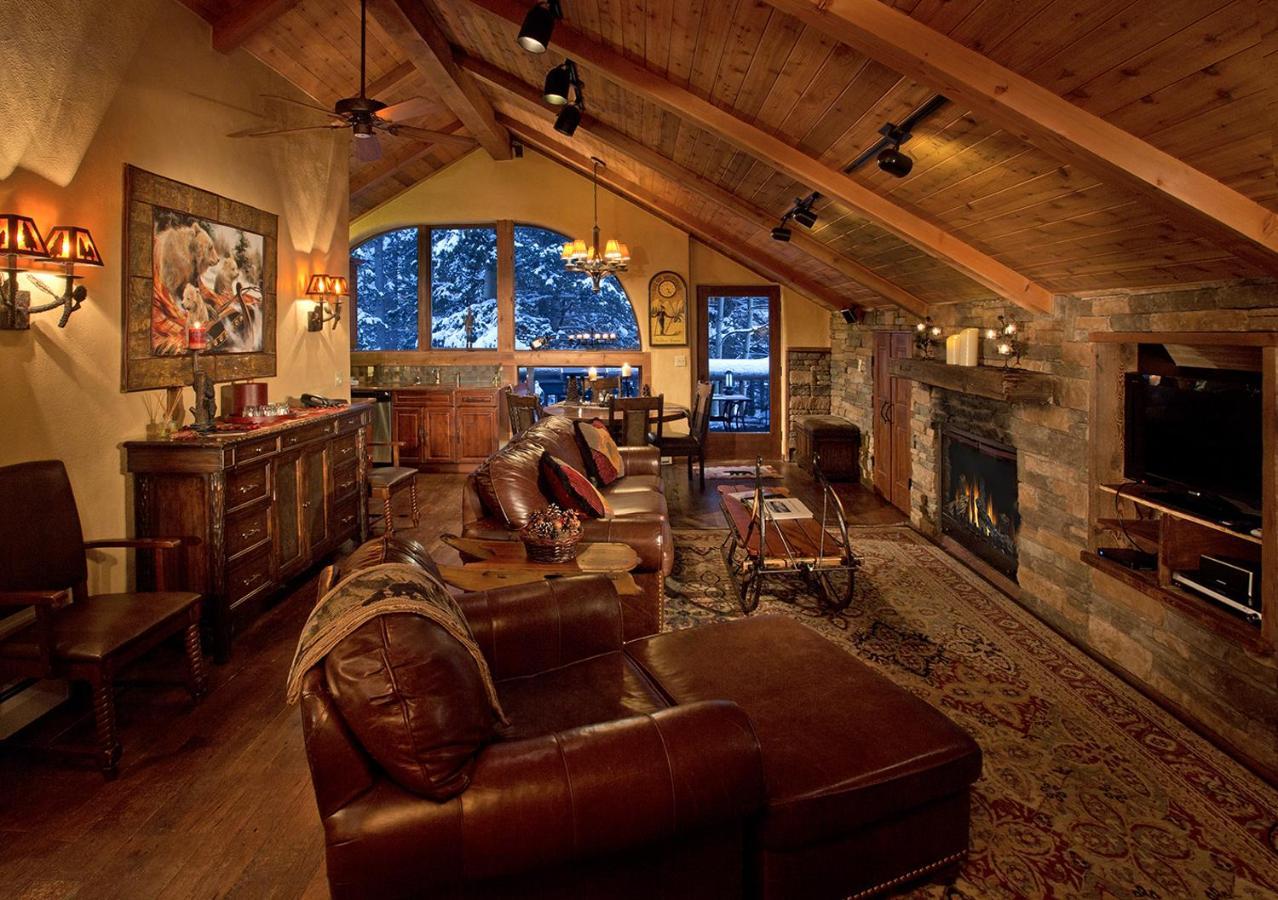 Hotel Alpine Village